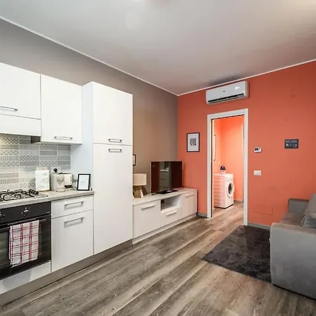 Casa Pasteur 3 Minutes From Metro Wifi Ac Apartment Milan Exterior photo
